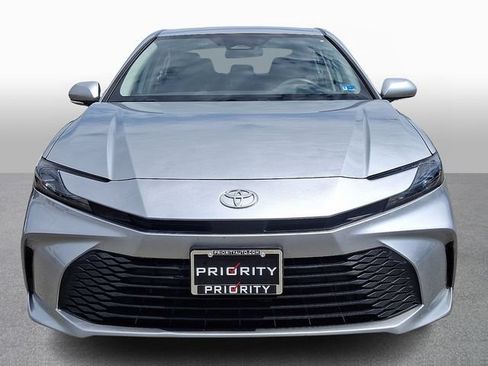 Used 2025 Toyota Camry LE FWD image 2