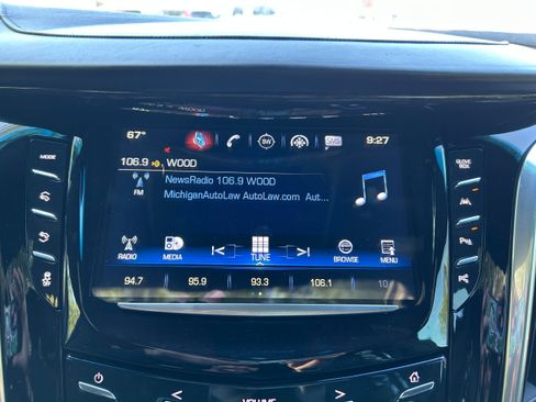Used 2019 Cadillac Escalade ESV Platinum AWD/4WD image 5