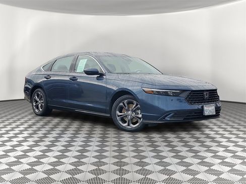 Certified 2024 Honda Accord EX-L image 2