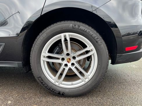 Certified 2026 Porsche Macan AWD/4WD image 38