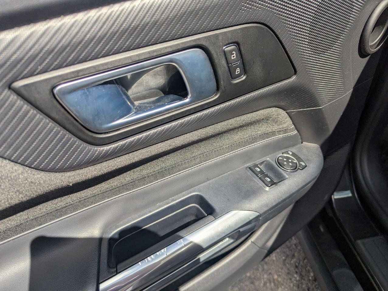 Used 2024 Ford Mustang Coupe RWD image 10