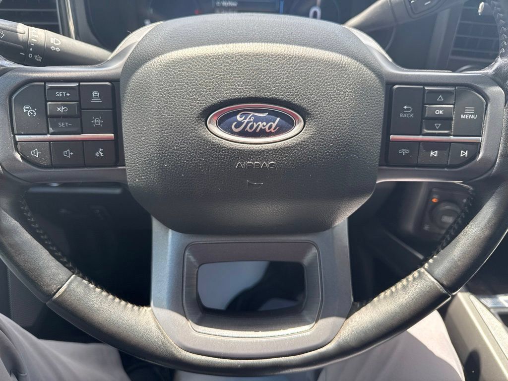 Used 2023 Ford F250 Lariat w/ Lariat Ultimate Package AWD/4WD image 14