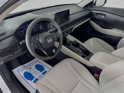 Used 2023 Honda Accord LX image 10