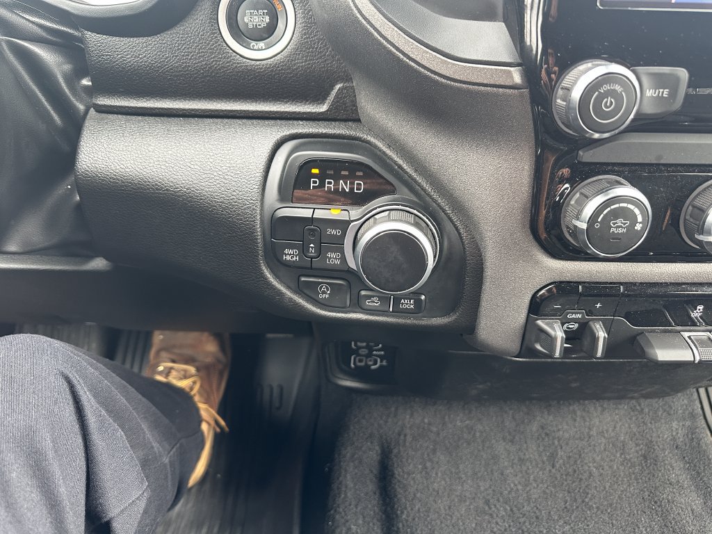 Used 2025 RAM 1500 Warlock AWD/4WD image 18
