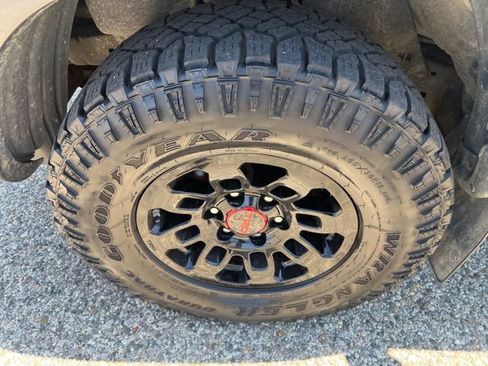 Used 2010 Toyota Tacoma 4x4 Access Cab V6 image 5