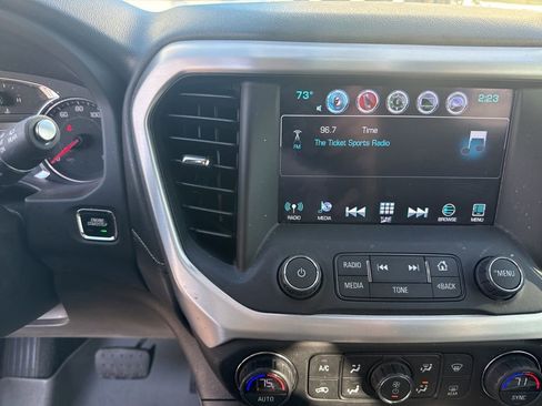 Used 2017 GMC Acadia SLT image 15