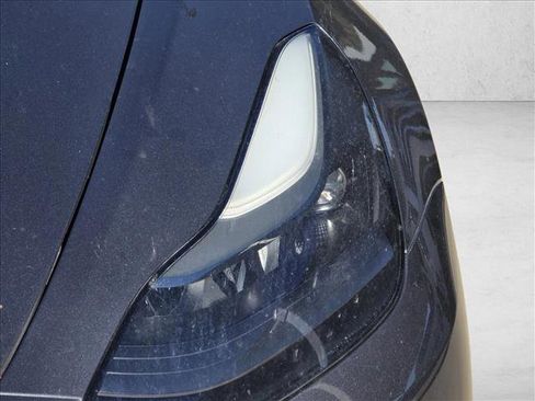 Used 2022 Tesla Model 3 image 7