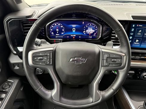 Used 2025 Chevrolet Silverado 1500 RST w/ Redline Edition AWD/4WD image 17