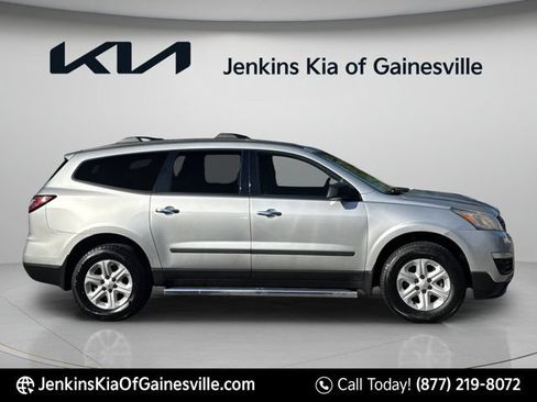 Used 2017 Chevrolet Traverse LS w/ LPO, 'HIT The Road' Package FWD image 8