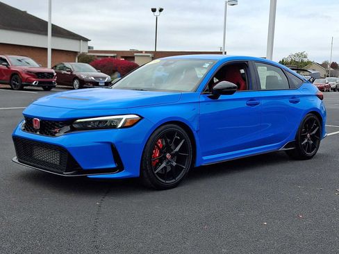 Used 2024 Honda Civic Type R image 3