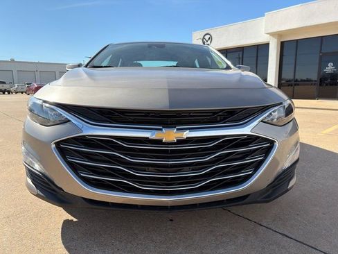 Used 2024 Chevrolet Malibu LT image 4