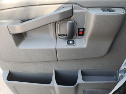 New 2025 Chevrolet Express 3500 w/ Power Convenience Package image 23