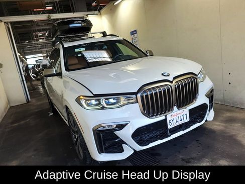 Used 2022 BMW X7 M50i AWD/4WD image 1