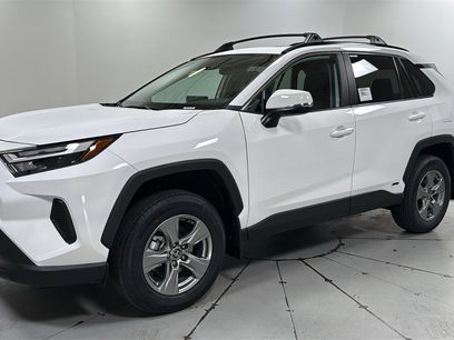 New 2025 Toyota RAV4 XLE