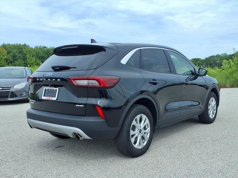 Used 2023 Ford Escape Active w/ Tech Pack #2 AWD/4WD image 3