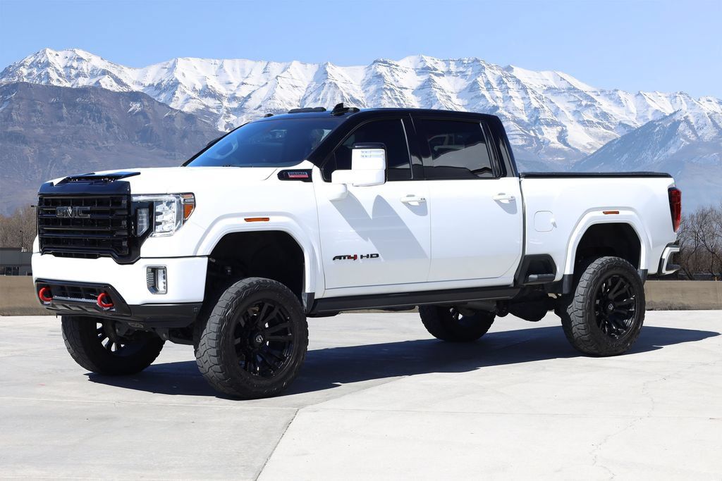 Used 2022 GMC Sierra 2500 AT4 AWD/4WD image 2