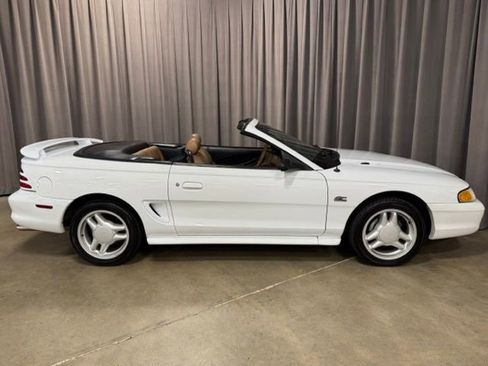 Used 1995 Ford Mustang GT RWD image 5