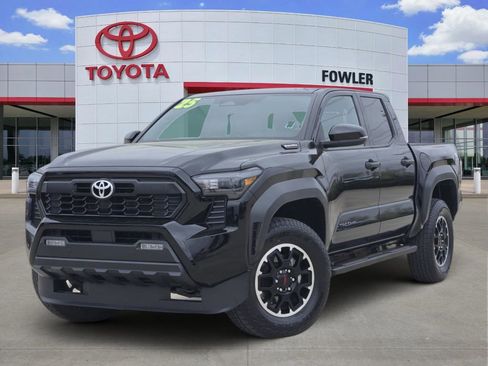 Used 2025 Toyota Tacoma TRD Off-Road w/ TRD Off Road Upgrade Package AWD/4WD image 1