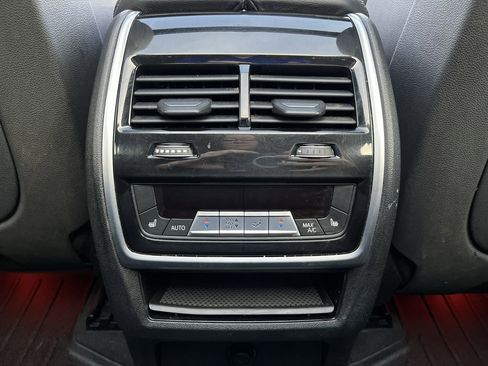 Used 2019 BMW X5 xDrive40i w/ Premium Package 2 image 30