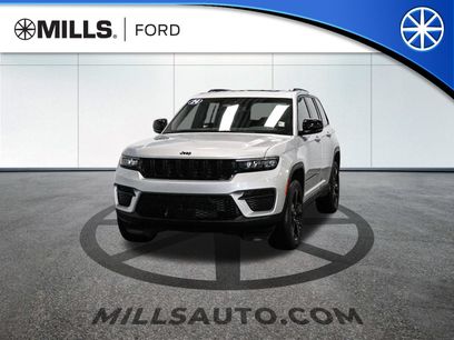 Used 2024 Jeep Grand Cherokee Altitude