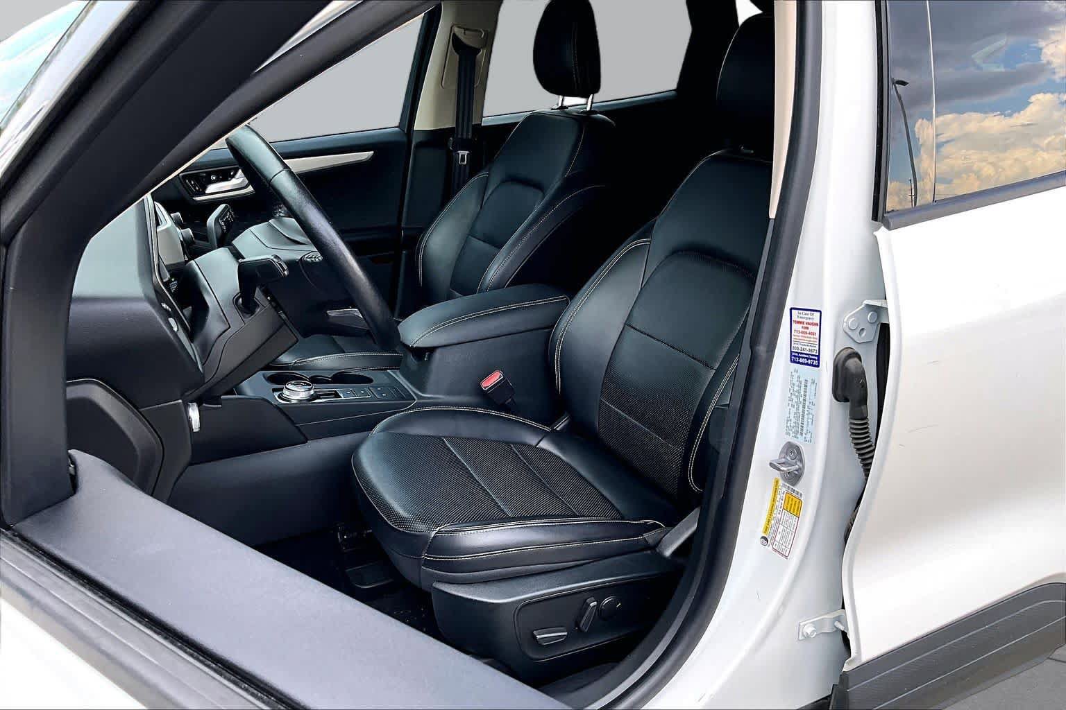 Used 2020 Ford Escape SEL FWD image 8