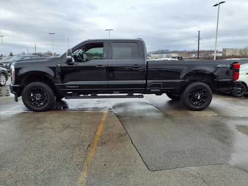 Used 2024 Ford F350 XLT w/ Black Appearance Package image 4