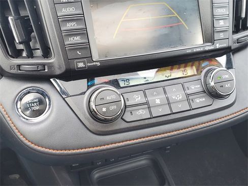 Used 2016 Toyota RAV4 SE image 28