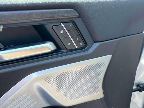 New 2026 GMC Acadia Denali Ultimate w/ LPO, Floor Liner Package image 22