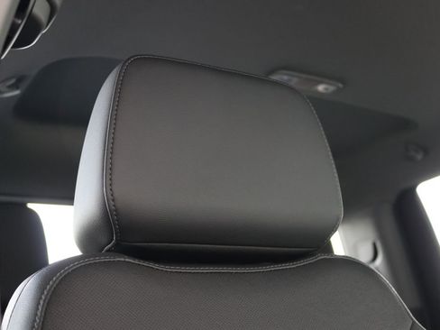 Used 2023 Chevrolet Silverado 2500 LTZ w/ LTZ Plus Package image 40