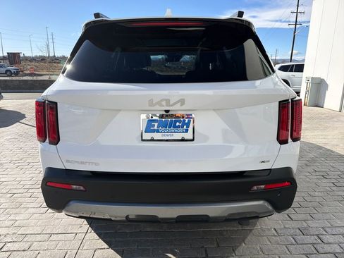 Used 2023 Kia Sorento SX Prestige image 4