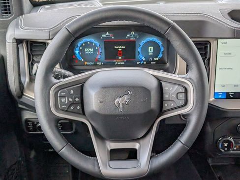 New 2025 Ford Bronco Outer Banks image 9