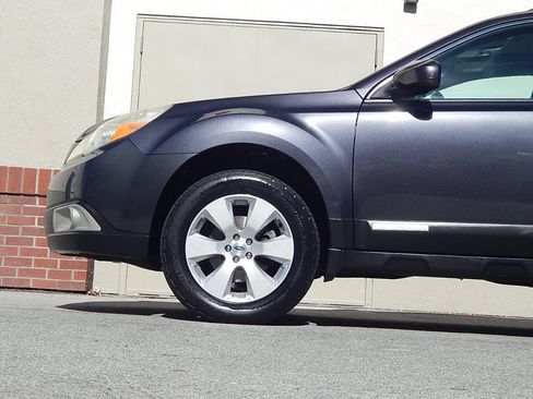 Used 2011 Subaru Outback 2.5i Limited w/ PWR Moonroof Pkg image 13