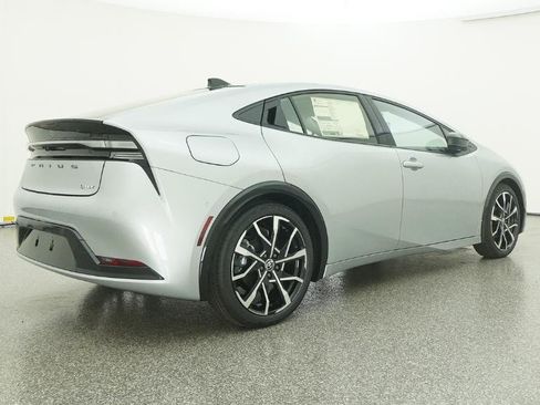 New 2026 Toyota Prius Plug-In Hybrid FWD image 48