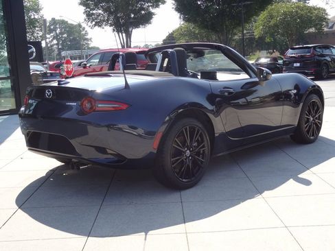 New 2026 MAZDA MX-5 Miata Club w/ Weather Package RWD image 4