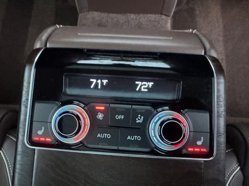 Used 2017 Audi A8 L 4.0T image 17