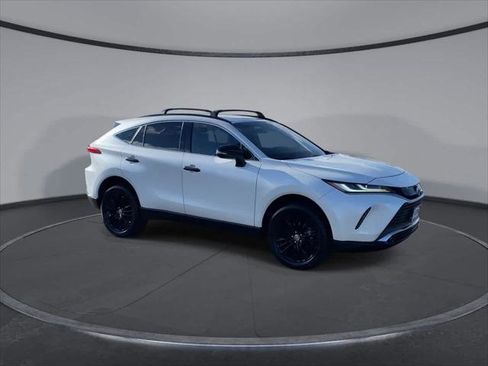 Certified 2023 Toyota Venza Nightshade image 2