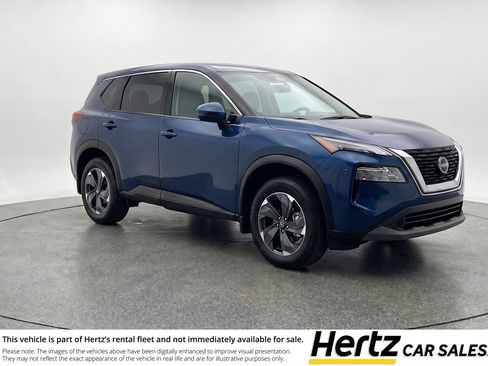 Used 2025 Nissan Rogue SV image 1