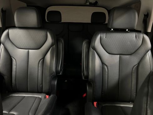 Used 2021 Hyundai Palisade SEL w/ Premium Package FWD image 28
