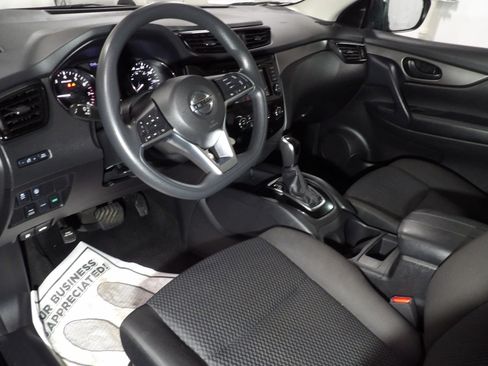 Used 2021 Nissan Rogue Sport S image 8