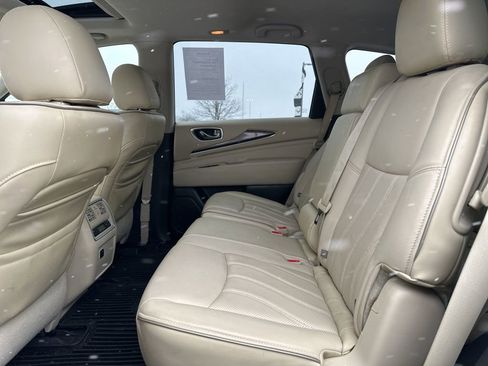 Used 2017 INFINITI QX60 Luxe w/ Premium Plus Package AWD/4WD image 38