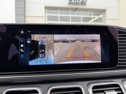 Used 2025 Mercedes-Benz GLS 450 GLS 450 image 33