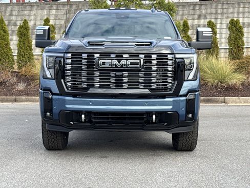 New 2026 GMC Sierra 2500 Denali Ultimate image 3