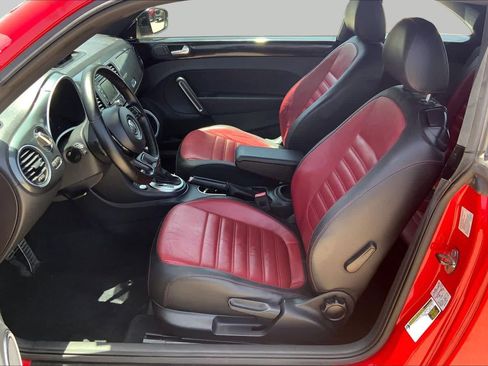 Used 2012 Volkswagen Beetle 2.0T FWD image 6