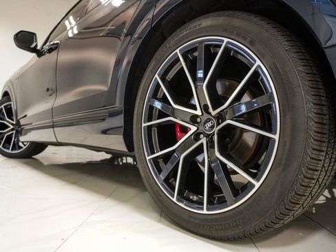 Used 2023 Audi Q8 Prestige w/ Prestige Package image 36