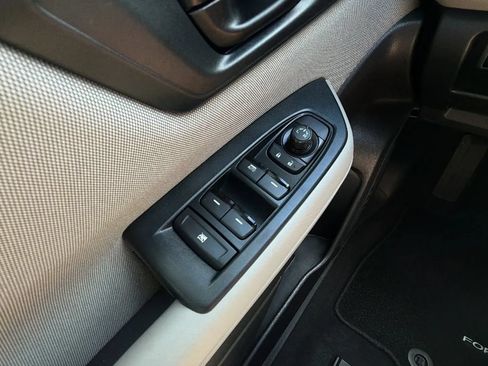 Used 2025 Subaru Forester AWD/4WD image 30