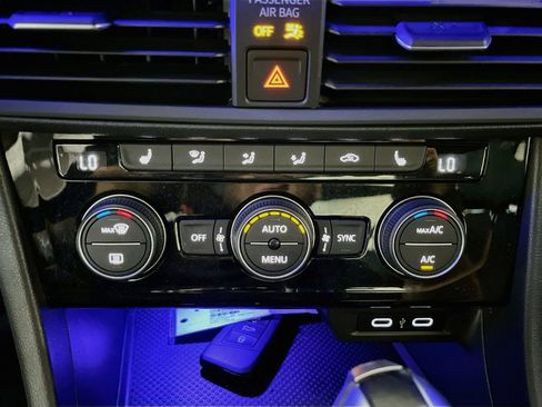 Used 2021 Volkswagen Jetta GLI Autobahn FWD image 15