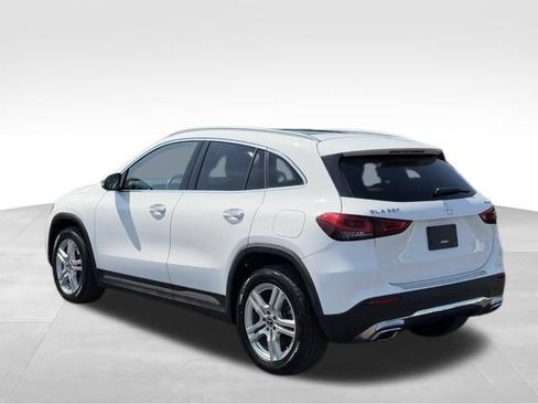 Used 2022 Mercedes-Benz GLA 250 4MATIC image 5