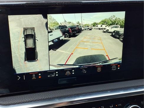 Used 2024 GMC Sierra 3500 Denali AWD/4WD image 24