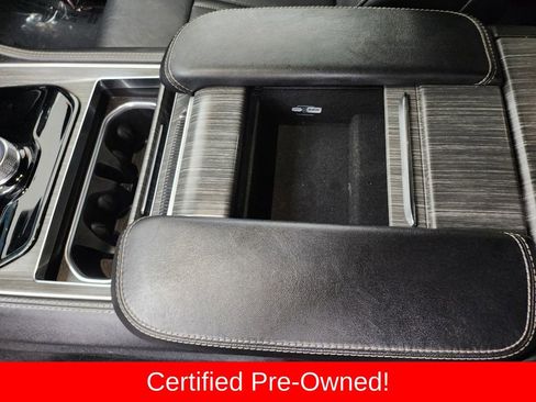 Certified 2024 Jeep Wagoneer Series II image 23