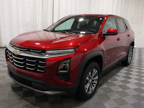 Used 2025 Chevrolet Equinox LT FWD image 33
